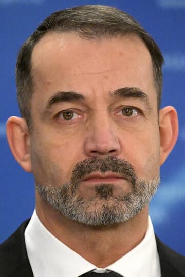 Дмитрий Певцов